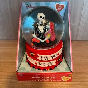DISNEY NIGHTMARE BEFORE CHRISTMAS MUSICAL SNOMOTION WATERGLOBE VALENTINES 2026